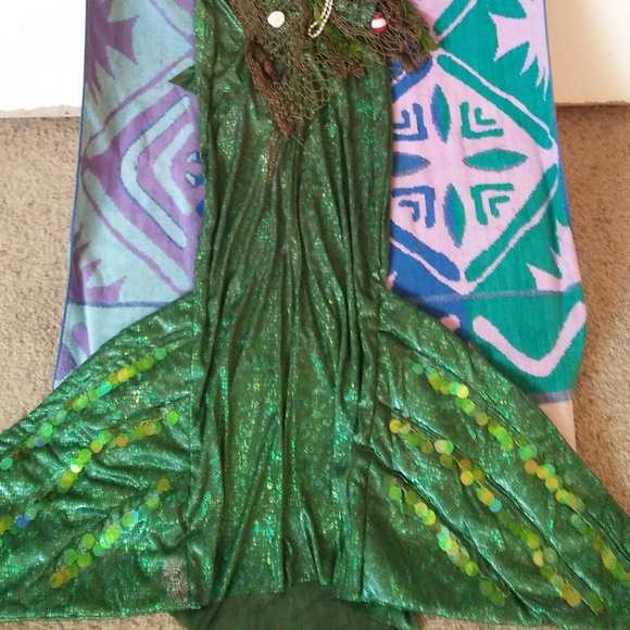 Mermaid Costume - Picture 2 of 6